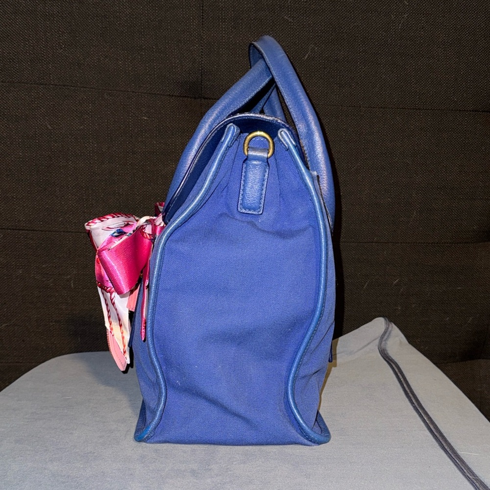 💙 Prada 💙 - Picture 11 of 16